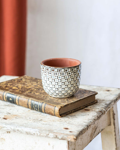 Mini plant pot - WHITE RELIEF