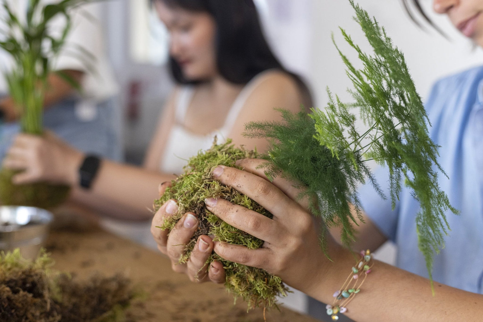 Comment réaliser un kokedama étape par étape : tutoriel complet et conseils d’entretien - La Green Touch