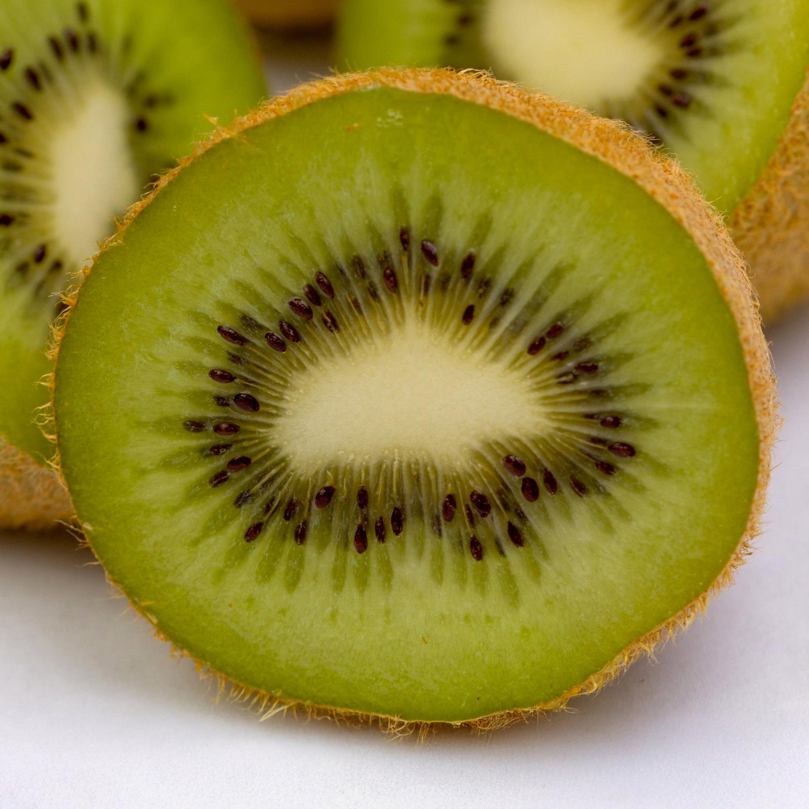 Entretien - Kiwi Doré (Actinidia deliciosa) : Guide pratique - La Green Touch
